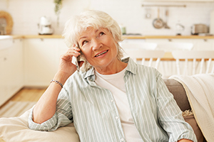 Femme au téléphone